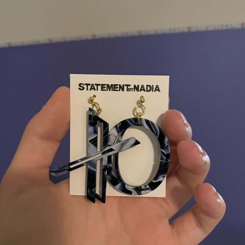 XO earrings
